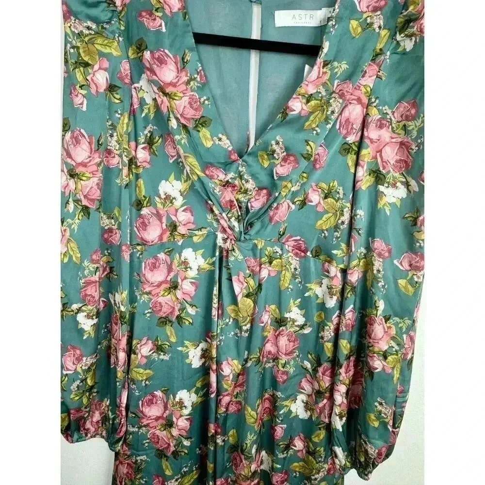 ASTR LONG SLEEVE FLORAL MAXI DRESS SIZE MEDIUM BOHO, HOLIDAY WEDDING GUEST - Picture 15 of 16